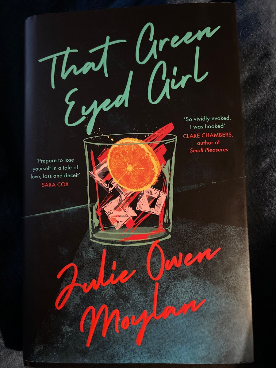 I’m sad to be leaving the beautifully-evoked world of this gorgeous book by @JulieOwenMoylan. Compelling, claustrophobic and cathartic…just fabulous. ❤️🌈👏#ThatGreenEyedGirl
