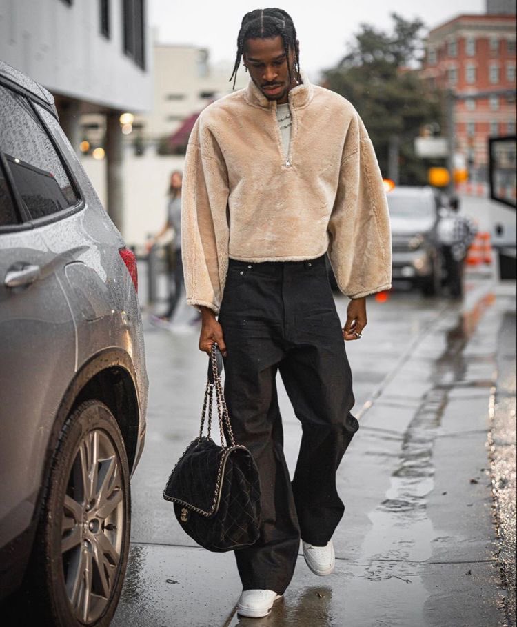 boymolish's tweet photo. Shai Gilgeous Alexander Outfits✨ https://t.co/r8nl6bzJs8