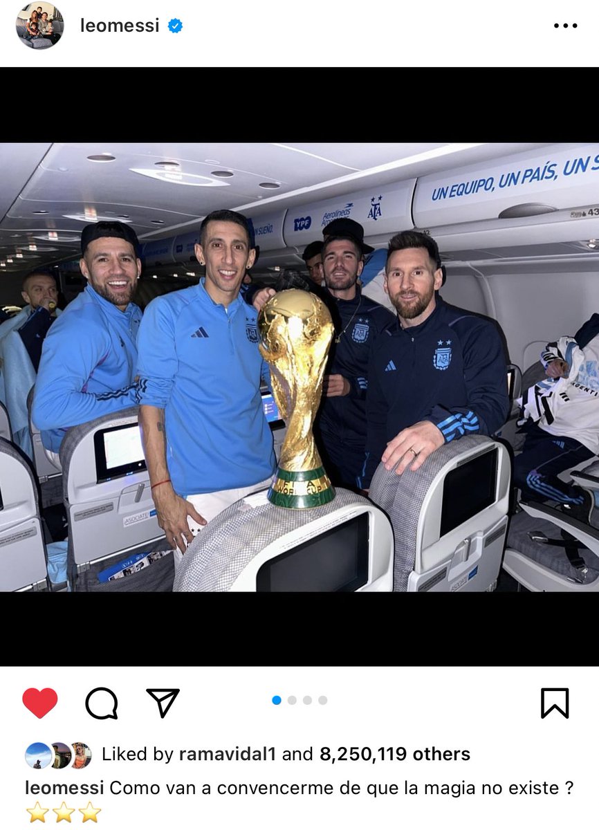 elcancillercom's tweet image. [FÚTBOL] Yo tampoco puedo soltar, capitán. 😅😍🏆