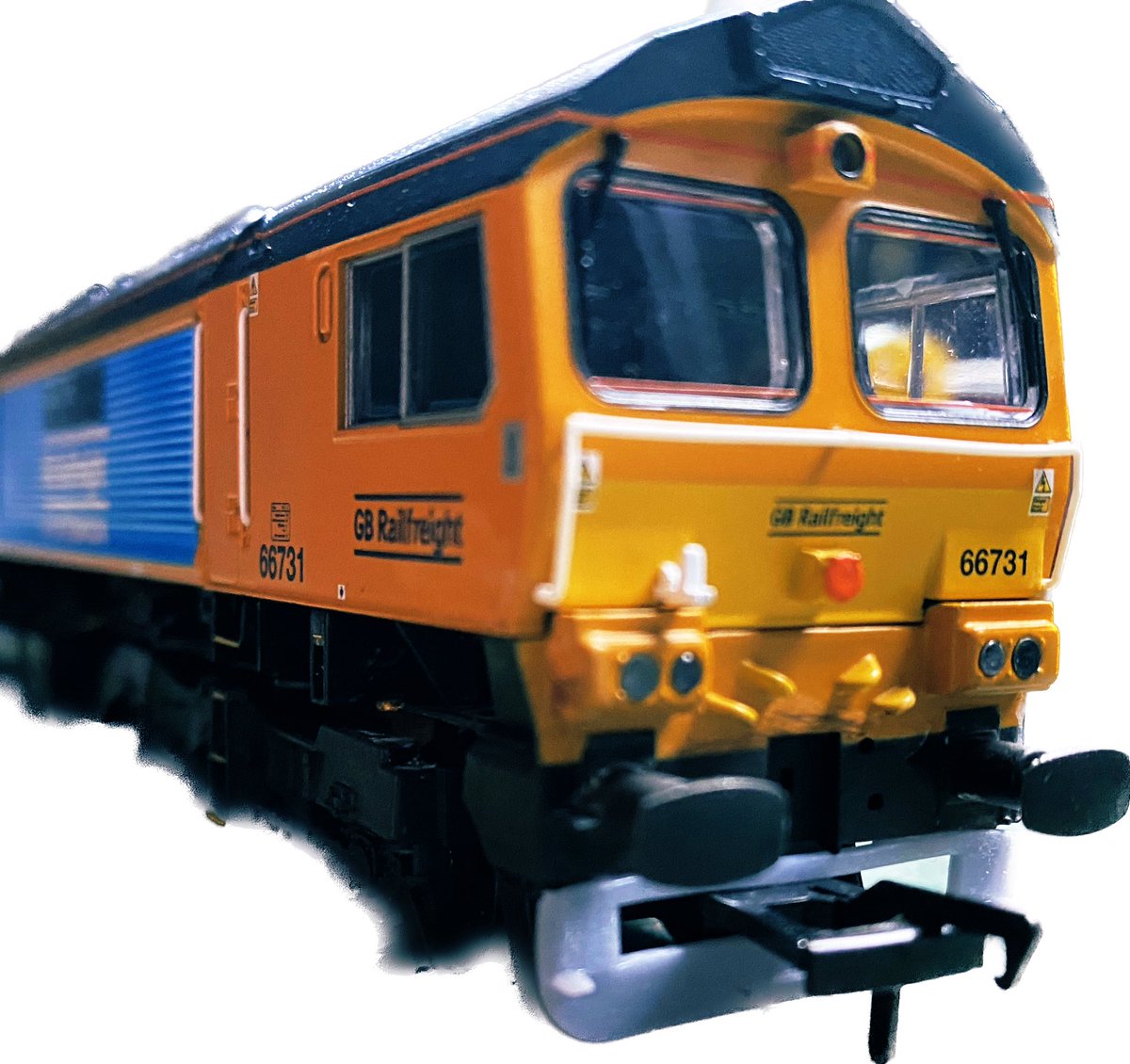 Big_Controller's tweet image. Managed an hour in the man cave this afternoon #speedmodelling #TMRGUK Found a Black 5 with a V4 fitted speaker upgraded, 92 testing, 3D air dam with slot and some sculptamolding nearly timed for beer