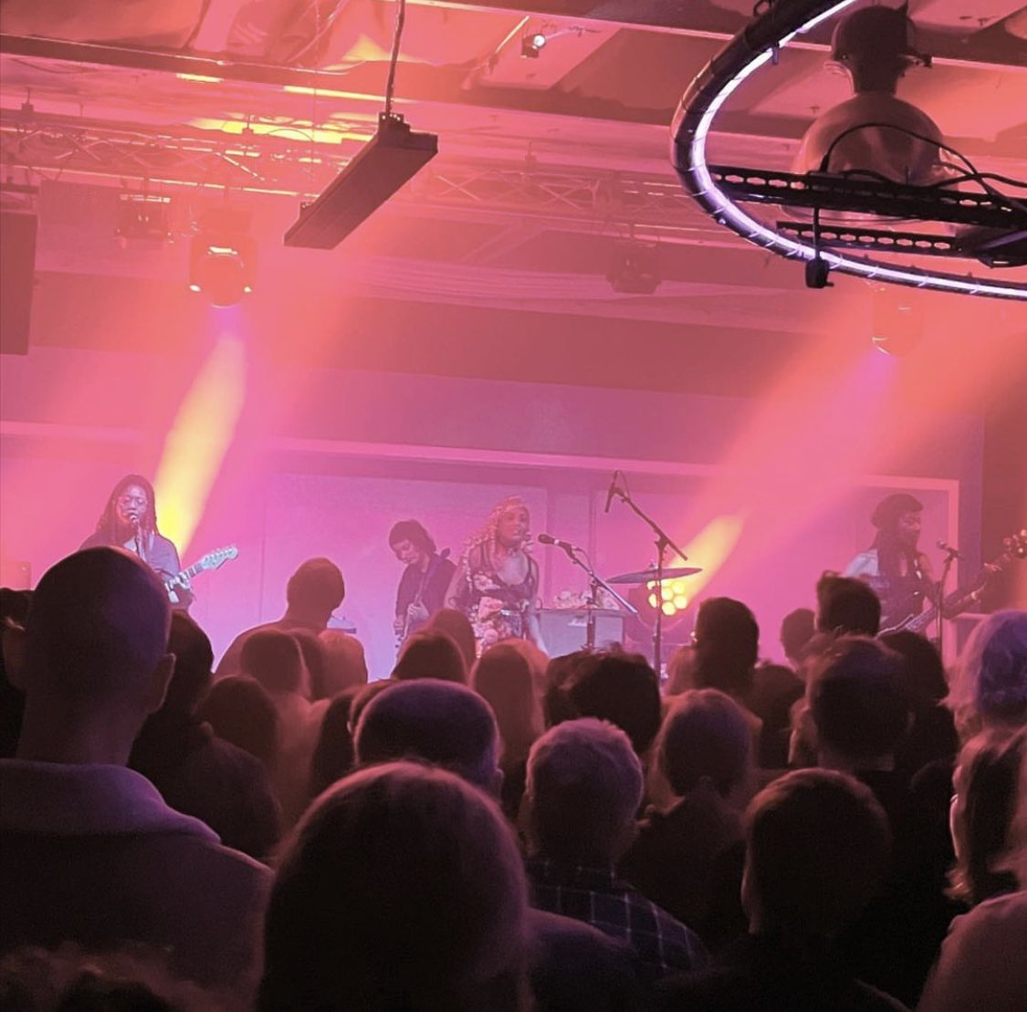 Big_Joanie's tweet photo. Thanks to @strangebrewbriz @ghumband @M_cramps &amp; everyone who came to last night’s sold out gig for an awesome night! Today we’re at @rockaway_fest - signing records at @PieVinyl at 4.30pm, then opening the Centre Stage at 8pm! 

📸: Nikesh Shukla https://t.co/4ZhVd9Mj9y