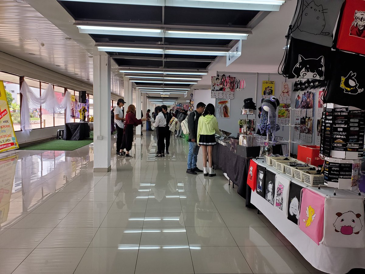 Entretour_ec's tweet photo. Primer día del Okaeri. Evento de anime y kpop en la ciudad de Quito. https://t.co/BvJ6j6kBpi