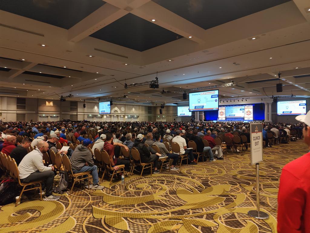 RKF's tweet image. Lots of coaches up early to get better. 🔥 start to the day at #abca2023