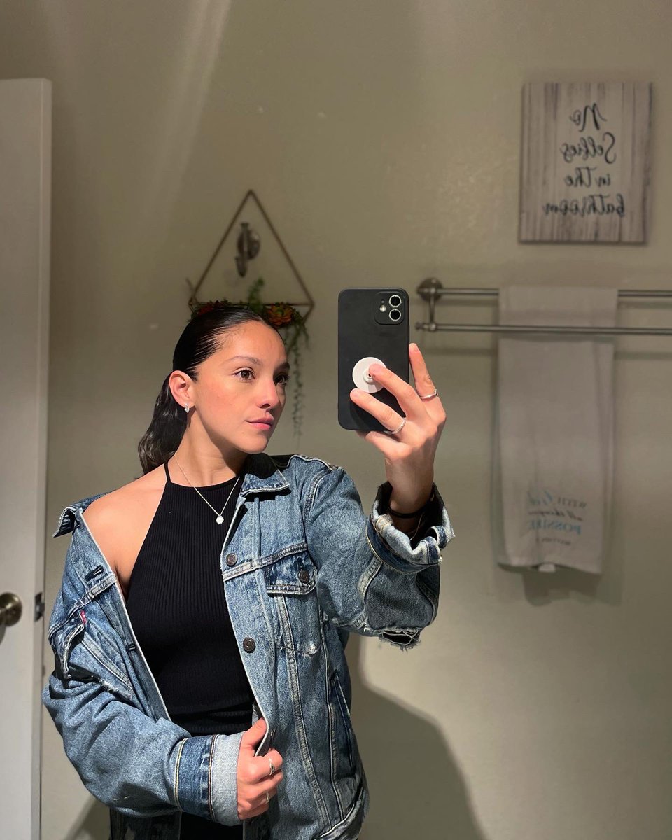 vane (@vanessaa_valle) / Posts / X