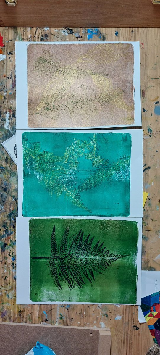 wlhaydock's tweet photo. Gelli press, a fun first attempt #print #goodmess #practicemakesperfect https://t.co/PfAWi6XVaV