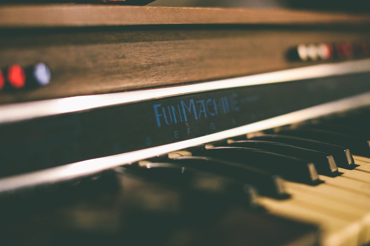 DOsounds's tweet photo. The funnest machine in the studio..😊 #producer #production #music #newalbum #studio #release #track #process #guitarplayer #synth #sessionmusician https://t.co/A7otSyeSL7