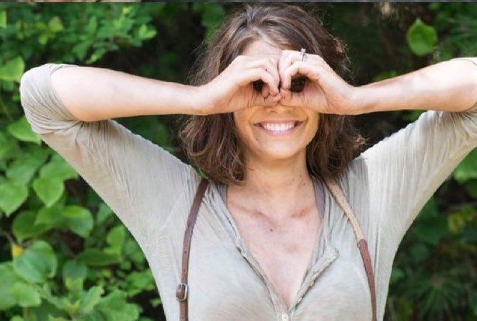 Happy birthday to my babygirl Lauren Cohan 