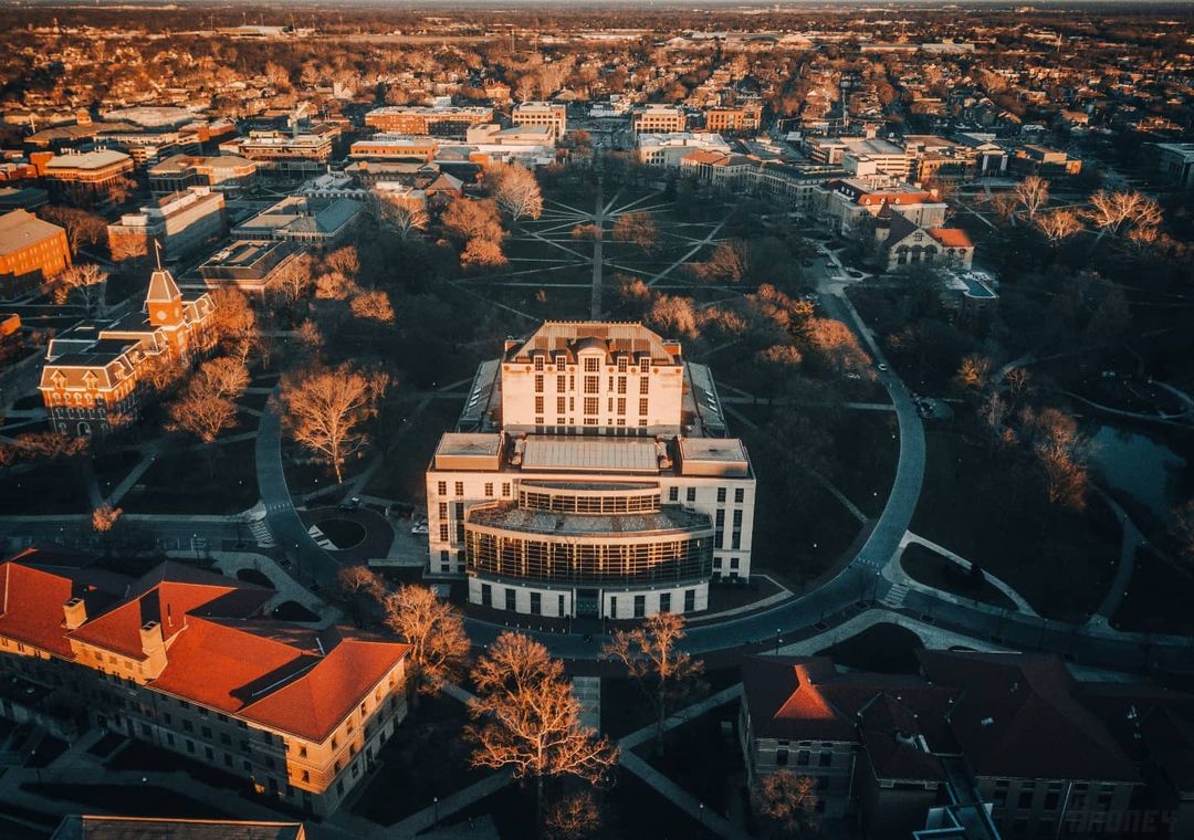 OhioState's tweet photo. Love calling this place home. ❤️ Welcome back from winter break, Buckeyes! 🤗

📸: 6drone4 (IG) https://t.co/e2enwd9xCx