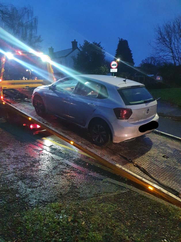 ShirleyWMP's tweet photo. Officers were on patrol when they spotted a vehicle driving at speed.
Officers conducted checks on the vehicle which flagged up with no insurance.
Vehicle recovered and another one off the road.
#GETINSURANCE๐ช https://t.co/asBzbrn7pq