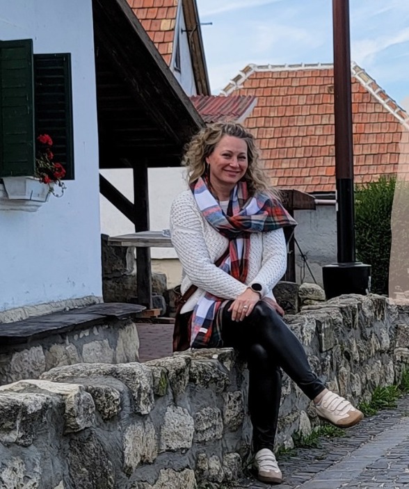 Thank you to our member business owners who donated to our raffles and the lucky winners!

A special thank you to Angie Brandt of Both Worlds Travel for donating a champagne, custom Hoot wine glasses and goodies basket to our Q4'22 meeting.

loom.ly/FjeL4kY