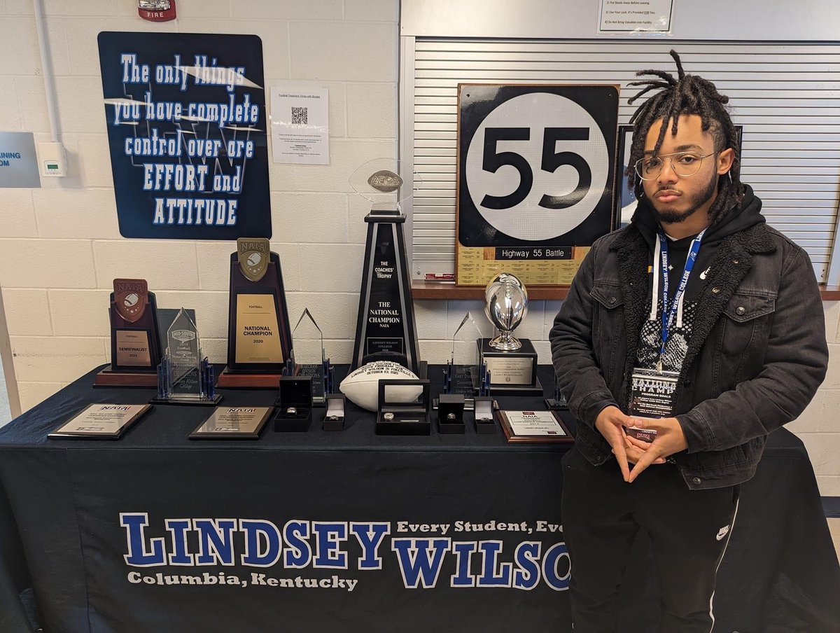 _eb00g_'s tweet photo. After a great conversation with @Coach_CotterLWC I’m proud to have received an offer from Lindsey Wilson.@LWC_Football https://t.co/ktmZ5jtDwy