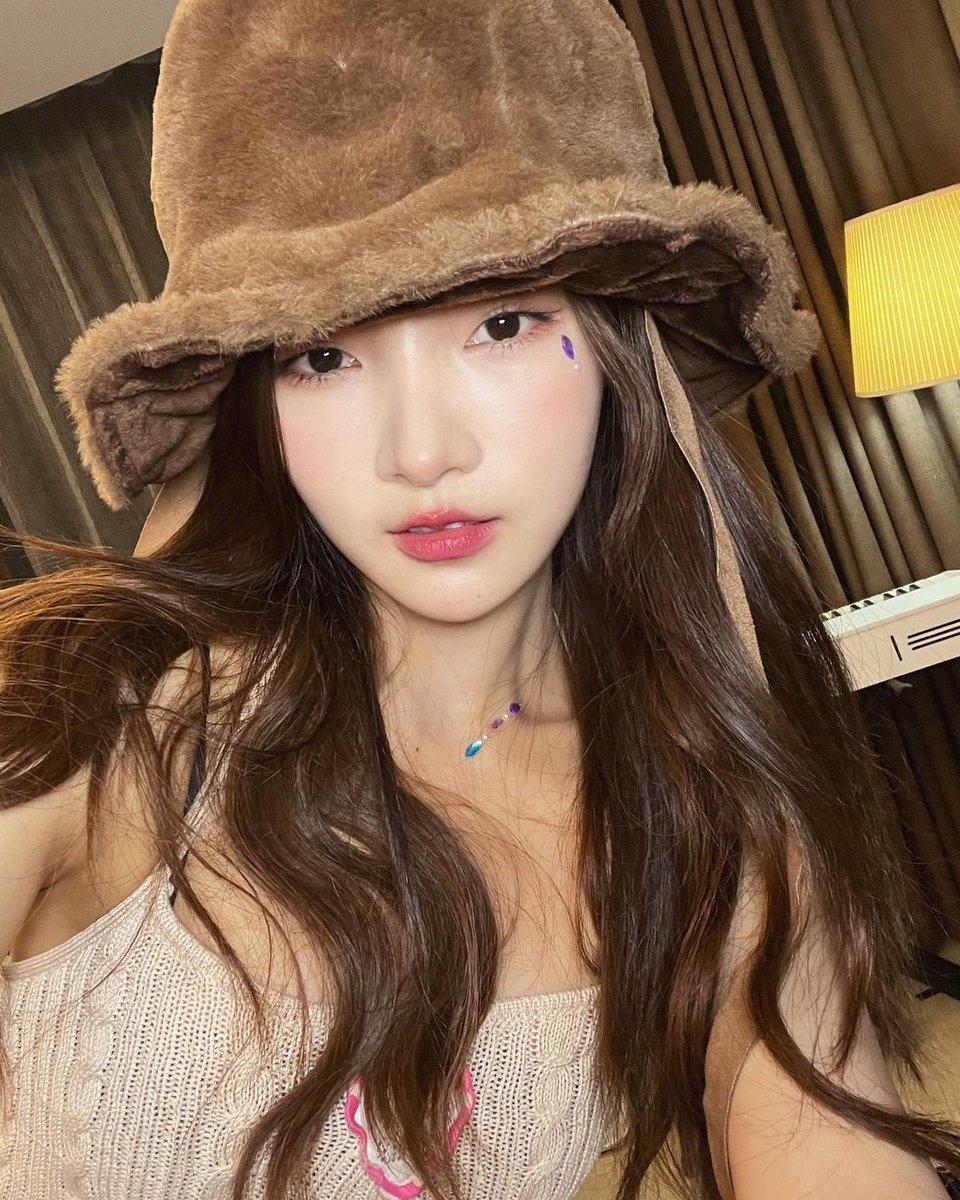 caibingcutiee's tweet photo. GORGEOUS ✨️ https://t.co/p21pVcYx9D