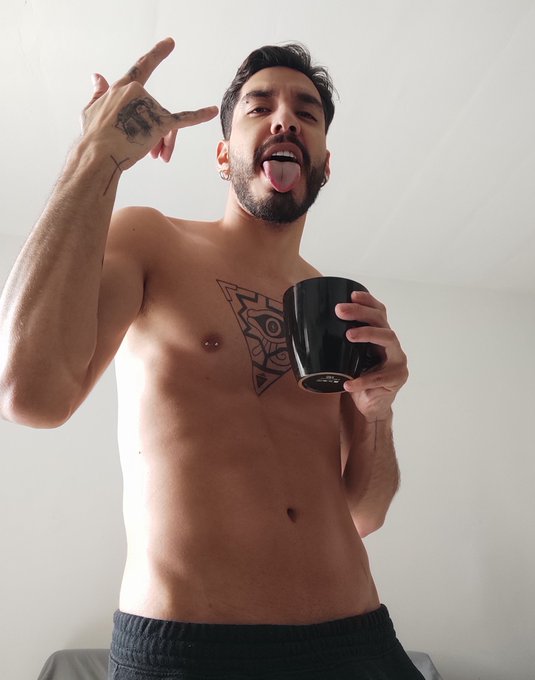 Que rico el café. https://t.co/P03hBaSupB
