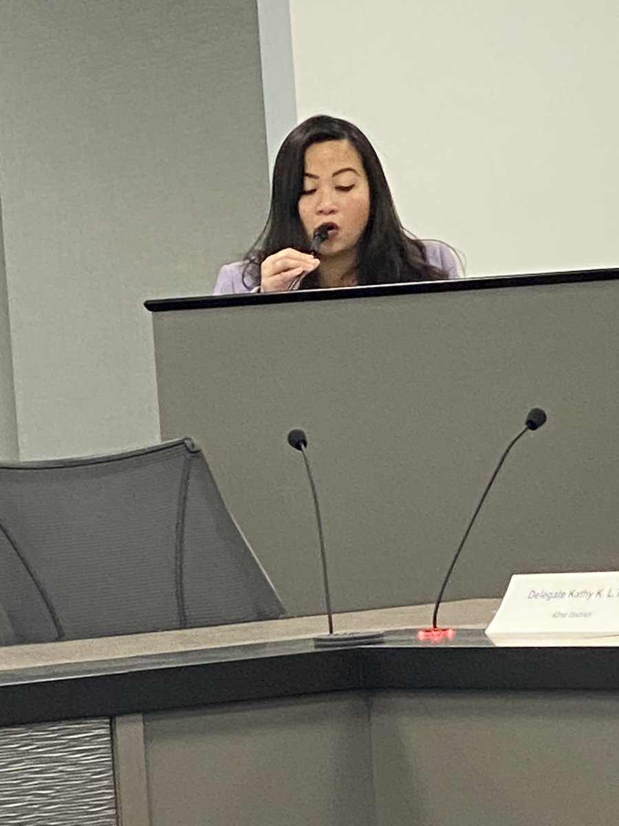 KrizekForVA's tweet photo. “Too many hard working families are struggling” stated Nguyen-Woodruff from SEIU as she and @Broder512 also thanked Fairfax Delegation to the #VAGeneralAssembly for the successes to date - min wage increase, #collectivebargaining, and wage theft prevention. #goodunionjobs https://t.co/aYiljOmnm7