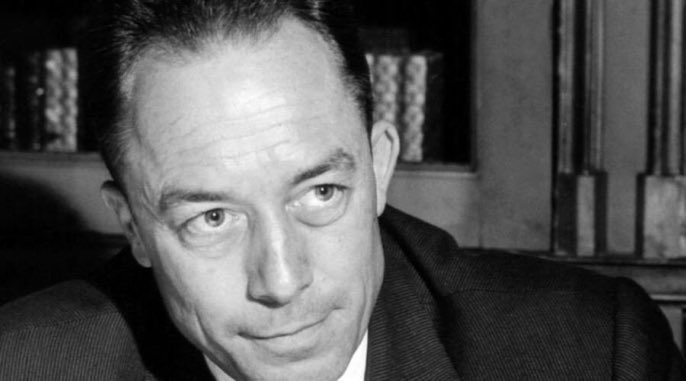 « Être différent n'est ni une bonne ni une mauvaise chose. Cela signifie simplement que vous êtes suffisamment courageux pour être vous-même. »
Albert Camus