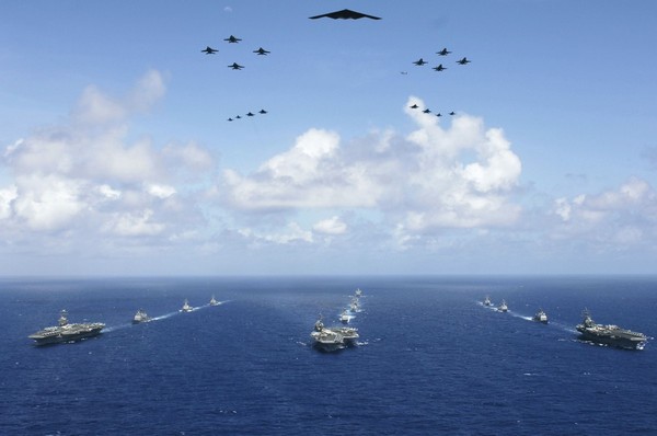 ftapon's tweet photo. What WWII sites in the Pacific Ocean are worth visiting?
What if the US had not dropped the 2 A-bombs on Japan?
What if the Pearl Harbor attack had been more devastating?
Trent Hone answers these questions on today's #WanderLearn podcast!
https://t.co/V8QY4vGBBS https://t.co/hvIUzv44wf