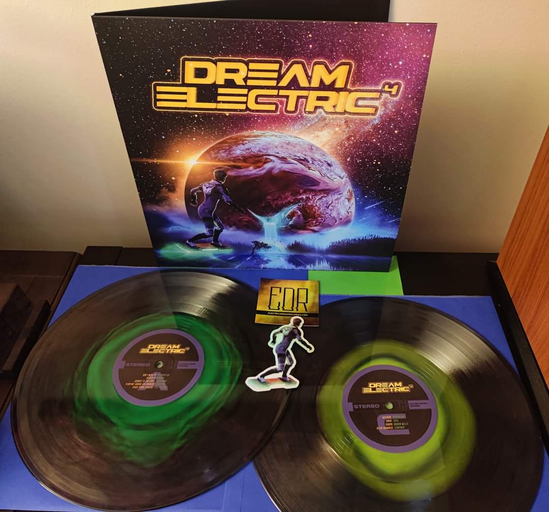 Only 50 left!!
Will never be pressed again

DREAM ELECTRIC 4 
US/CANADA 👉bit.ly/2P26dxO
UK/EU 👉bit.ly/3ZhNwXd

Thank you to everyone for the massive support! #synthwave #synthfam