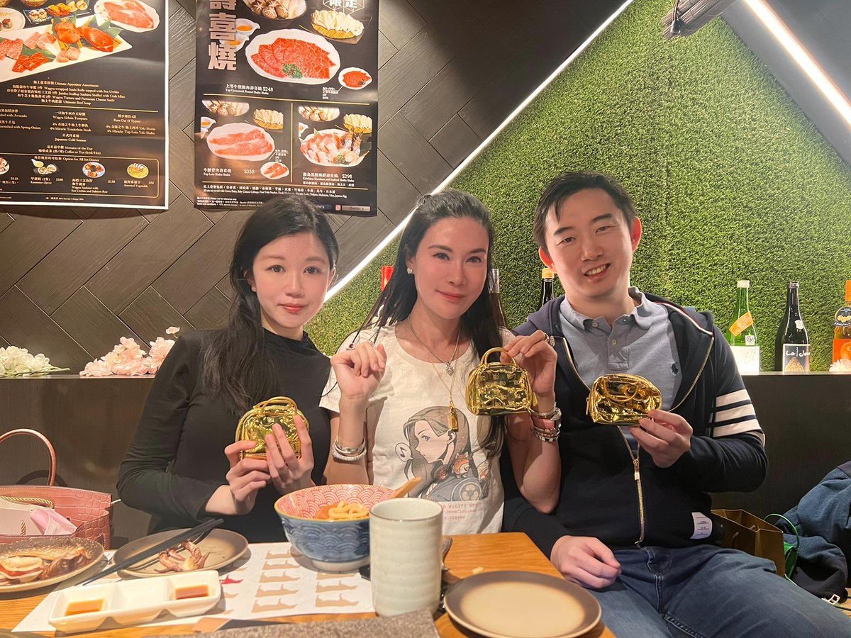 JenniferChengLo's tweet photo. Pre CNY @Azuki_852Garden @AzukiOfficial #Azuki #NFT ⛩️ #IRL Meetup 🫶🏻🫡 w @newchiccapital @coins_group Partners incl Husby @Crypto_Virginia @G01DY49 @baobaoz_nft @noboru_l @PinoBuilds @arbynoescape SWIPE! Azuki undoxxing PS 💗 @kahei_art 
#jennifercheng #jenniferchenglo #jennclub https://t.co/Uz3wBXKEoL