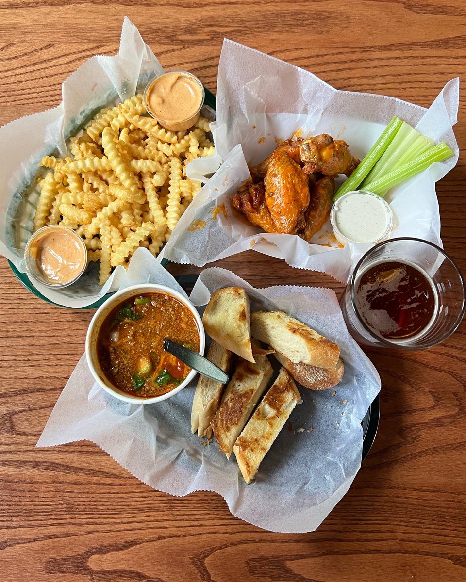 Get here early, we’ve got a full weekend (and Monday nite) of football. Playoff implications! Coin flips! Wings! #seeyouatthehimark #wings #eastend #roadhouse #cincinnati