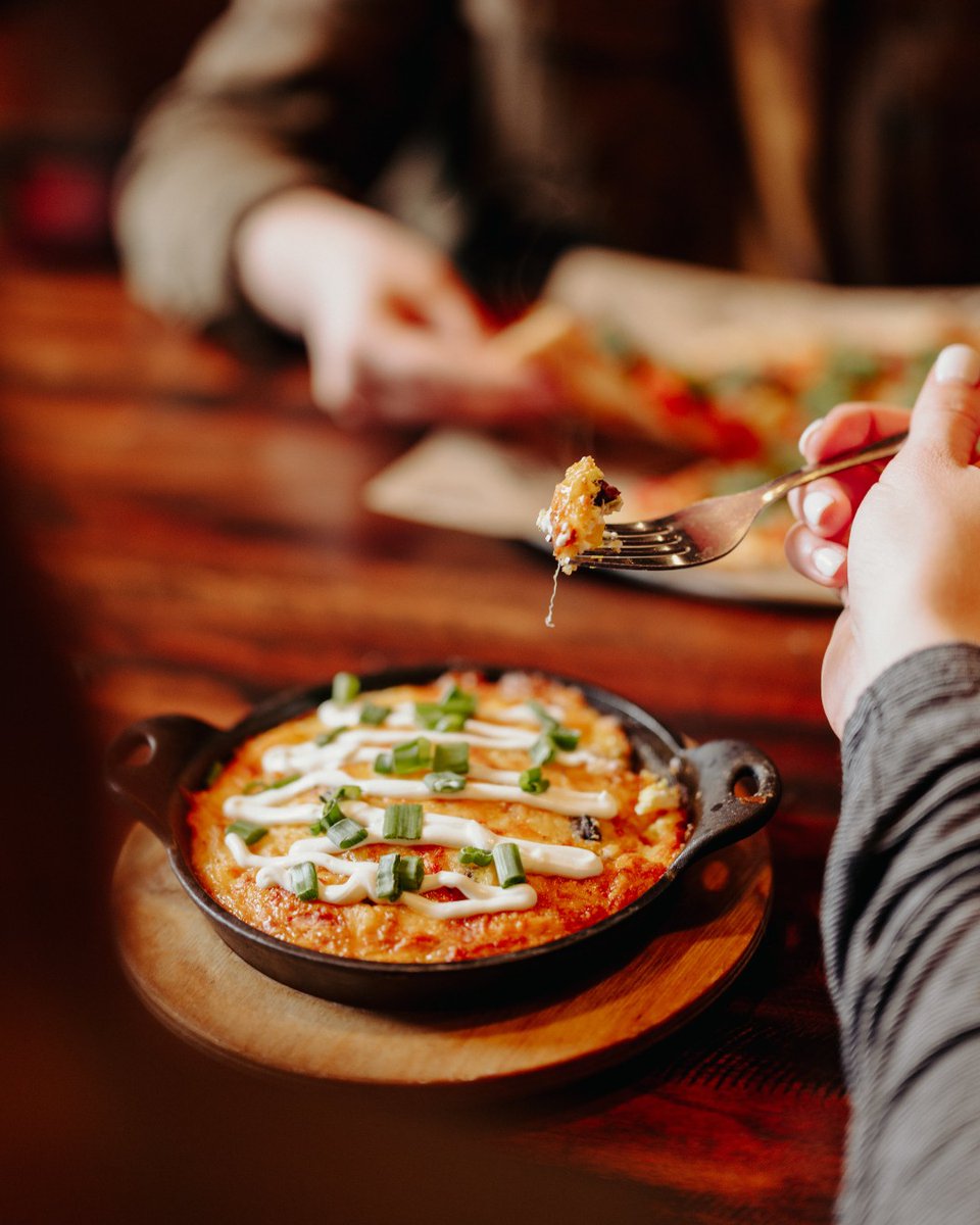 PyrosPizza's tweet photo. Rise &amp; shine! ☀️ Our frittatas are perfect for weekend breakfasts when you want to sleep in just a little late. We'll see you at 11! https://t.co/6JoB4xa7qp