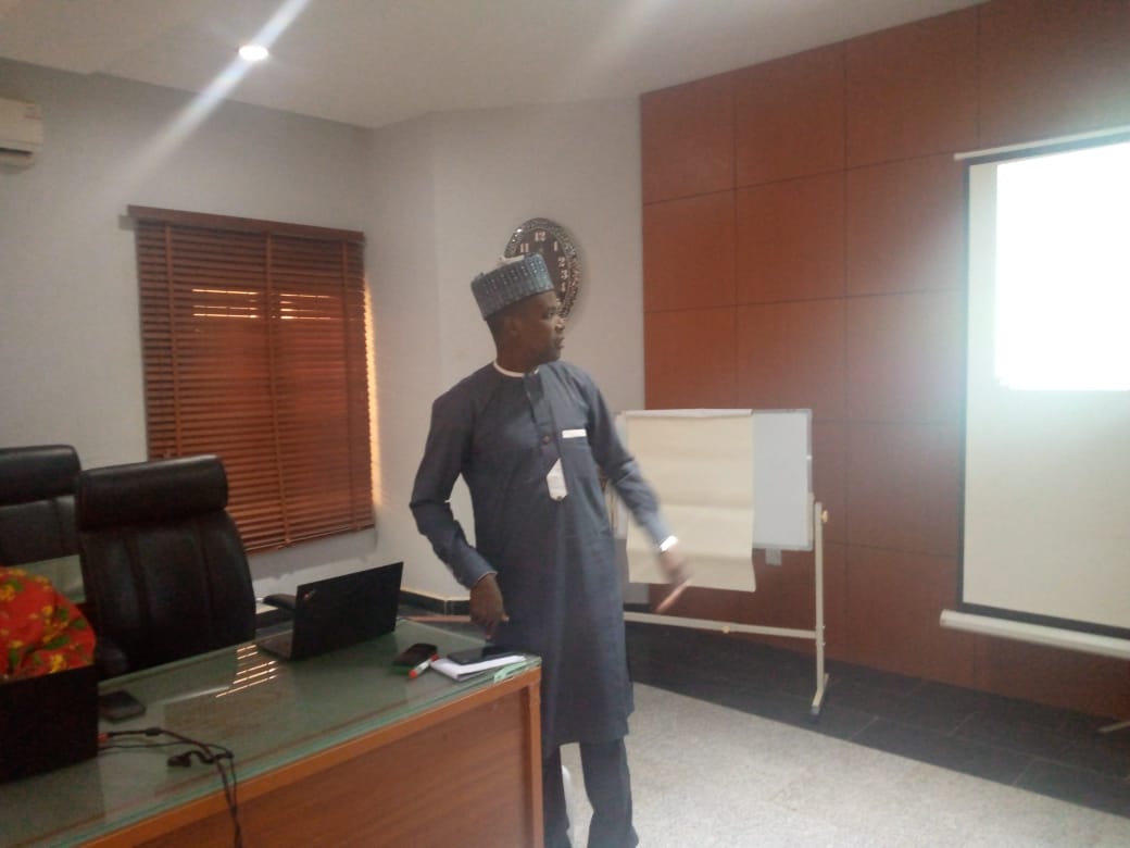 KDBStatisticsNG's tweet photo. The SG made a presentation on the purpose for the retreat which is to do a SWOT Analysis on where the Bureau had been, where we are and where we want to be in the future.
It is also for the Mgt staff to be expressive through team bonding and sharing intellectual skills. https://t.co/35UoorJXnr