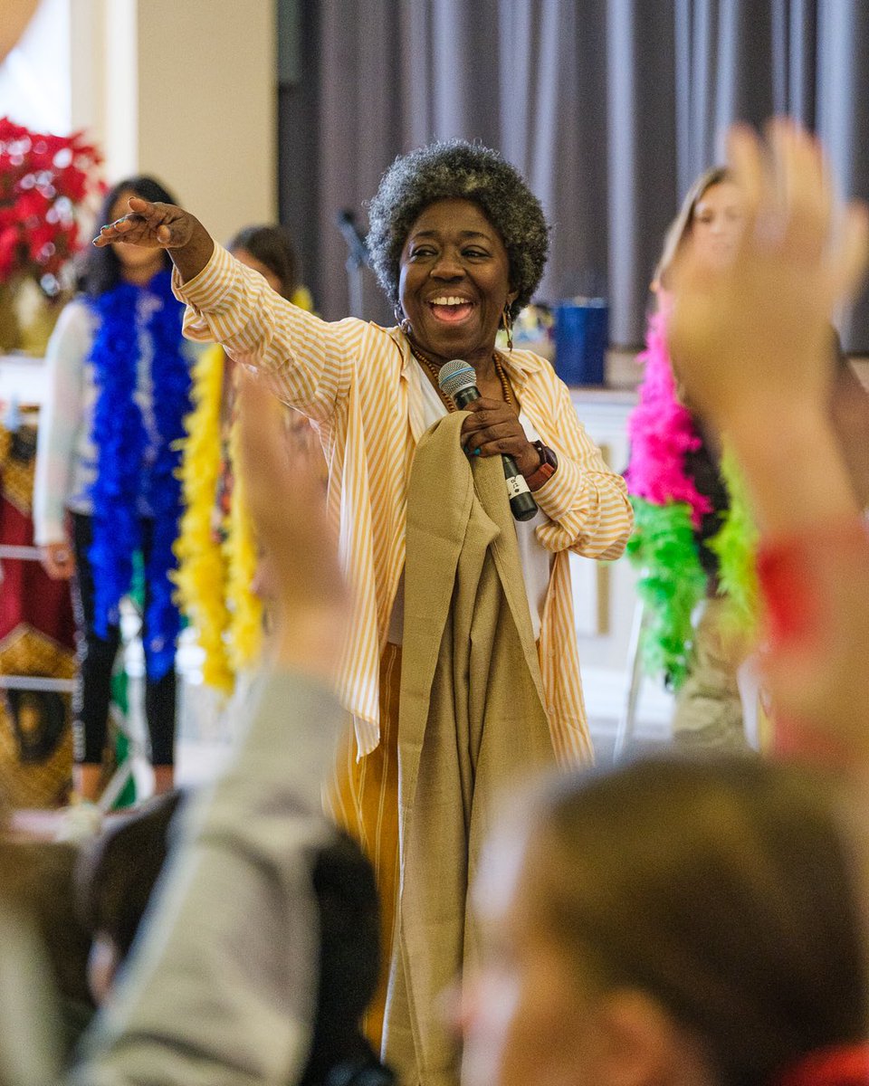 AIS_K12Library tweet media