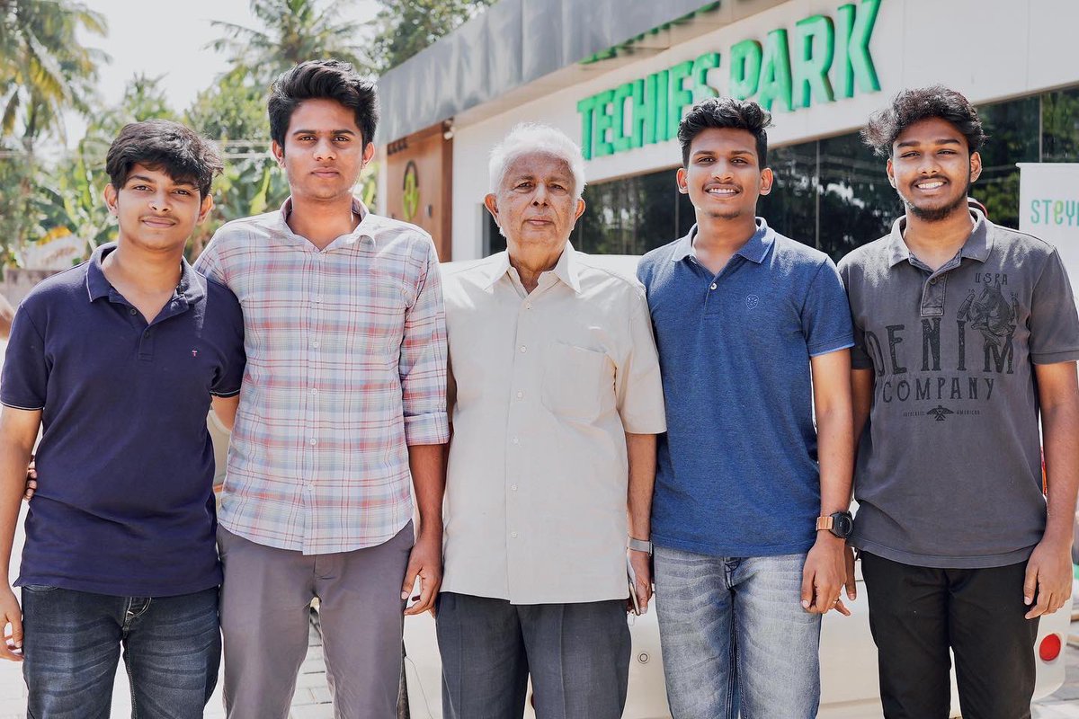 AdhilMuhammad7's tweet photo. It was a privilege to meet Padma Vibhushan Dr. G Madhavan Nair Former ISRO Chairman while he was at Talrop's Techies Park, LVHS, Pothencode

I got the opportunity to interact with him and discuss about Grolius and Talrop's mission of bridging the industry-academic gap. https://t.co/EFsywrP56L