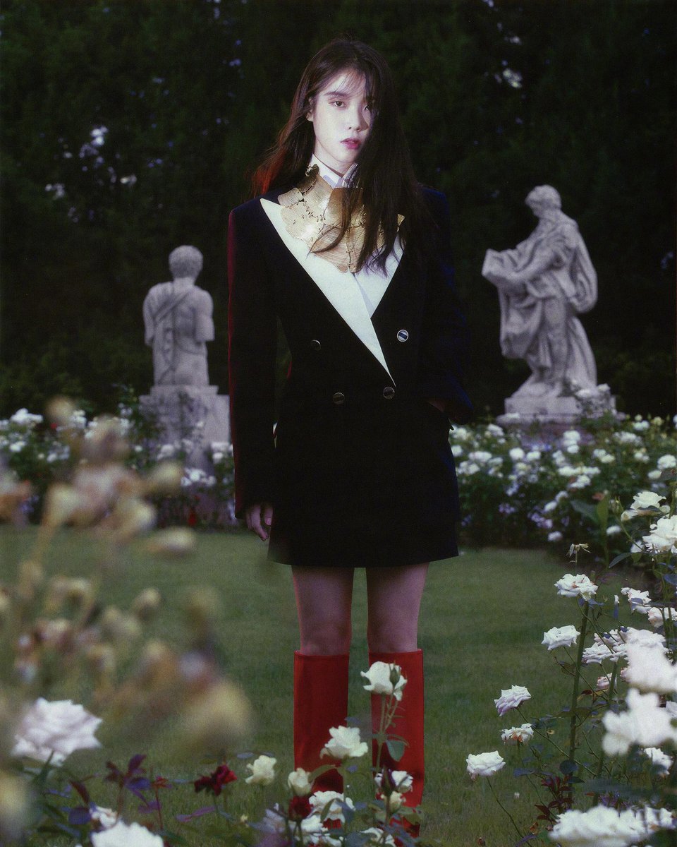 vltngirl's tweet photo. IU for dazed korea special fall edition ‘19 https://t.co/DuBNibgR0m