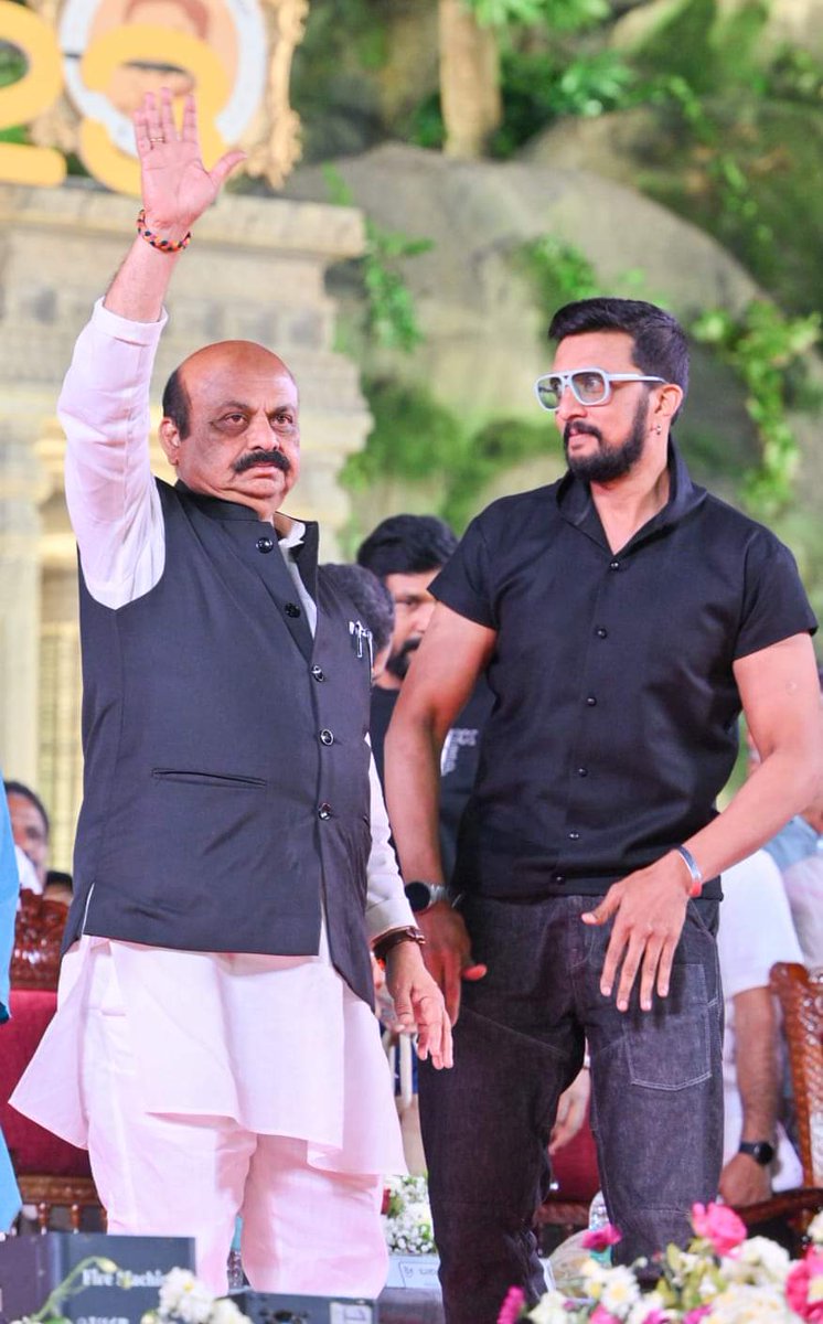 Looking ❤️👌✌️
<a href="/KicchaSudeep/">Kichcha Sudeepa</a>