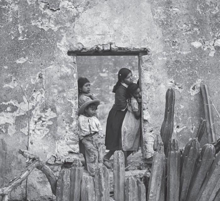 Juan Rulfo fotógrafo. Susan Sontag lo definió como el «mejor fotógrafo de Latinoamérica».