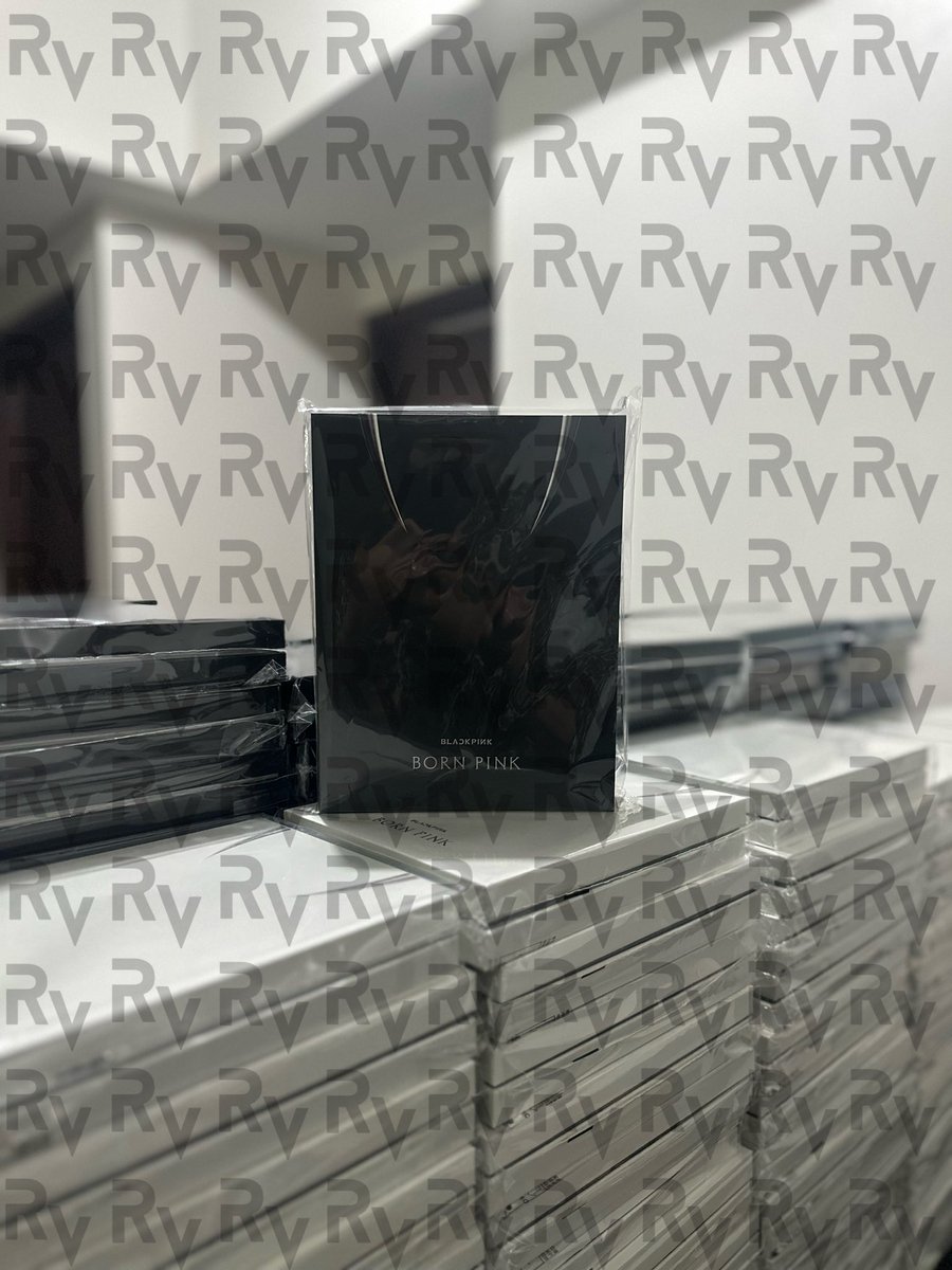 Rxvx00's tweet photo. WTS LFB PH

BLACKPINK: BORN PINK - BOX SET VERSION (PINK, GRAY, BLACK) - WITH POB (Limited Only)

- Guaranteed Brand New &amp; Sealed.
- On Hand.

(800.00 Only)

Location: Mandaluyong City.

https://t.co/kmc26LTr2p https://t.co/xjdfdlKW1s