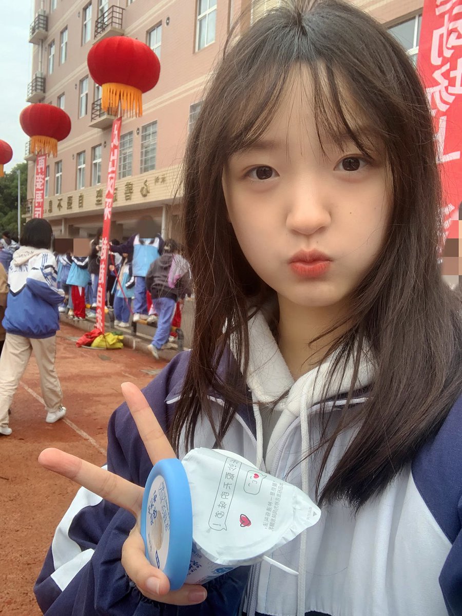 KissM6487's tweet photo. #女高 #女高中生 #清纯女高 #学生妹 #高中生 #高中女 https://t.co/q0r60XZdwA