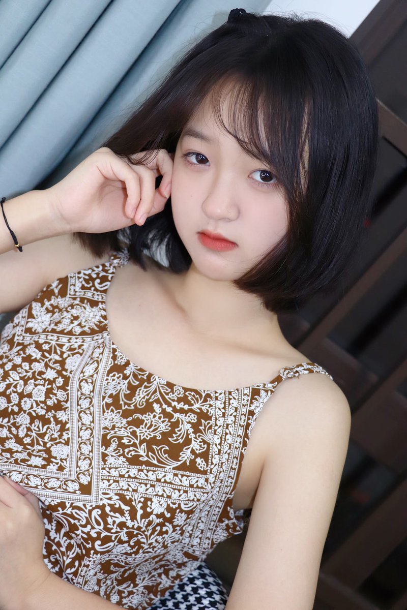 KissM6487's tweet photo. #女高 #女高中生 #清纯女高 #学生妹 #高中生 #高中女 https://t.co/q0r60XZdwA