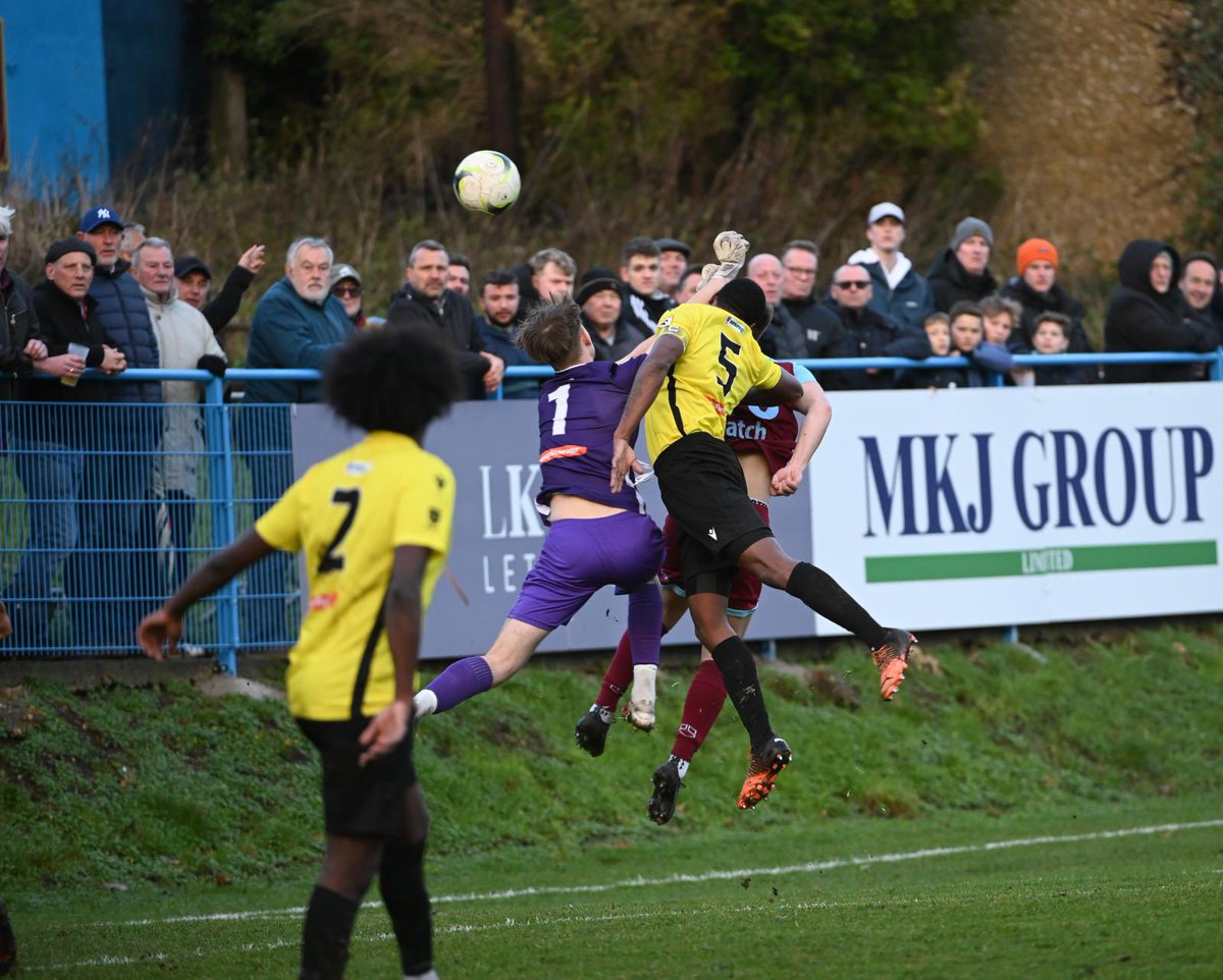⏱️ 72’

Huge attendance of 372 today in the wet and windy conditions!

Thanks to all for your support!

<a href="/FarnhamTownFC/">Farnham Town FC</a> 1-2 <a href="/FCFleetTown/">Fleet Town FC</a>