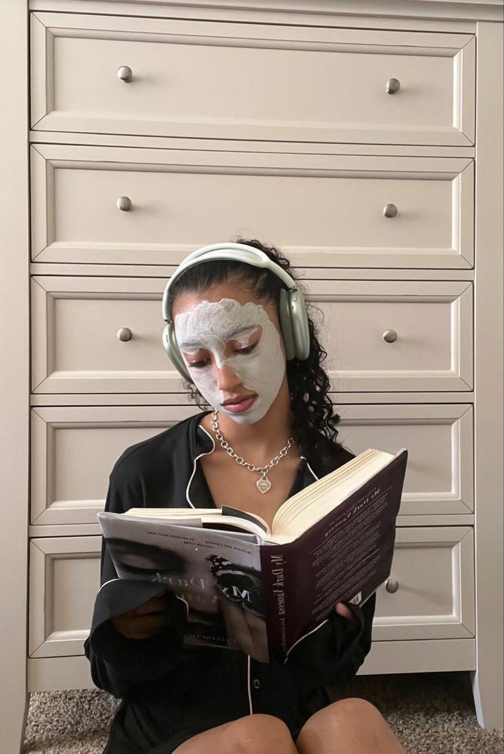 studyrafaella's tweet photo. 🦢 | #studytwtbr #studytwt 
• Rafaella | 2°EM | ela/dela 
⤷ ENEM 
⤷ UTFPR 
[ • Books, corrida, manisfest ] 📚 https://t.co/dc4x5edpfm