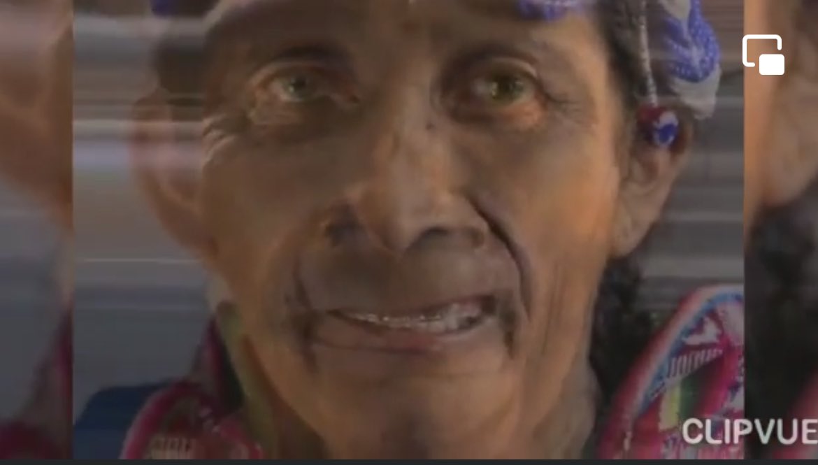 mrtommybecker's tweet photo. Por si hay alguna duda sobre el racismo extremo de la derecha en Bolivia, aquí una ‘periodista’ (que me trolea todo el tiempo) refiriéndose a la dirigente indígena Lidia Patty como simio: https://t.co/3ICwVKm2br https://t.co/hiL5xcETJG