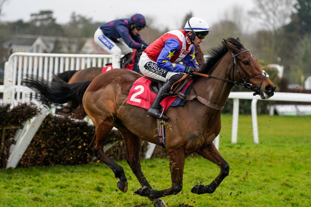 Sandown Park tweet media
