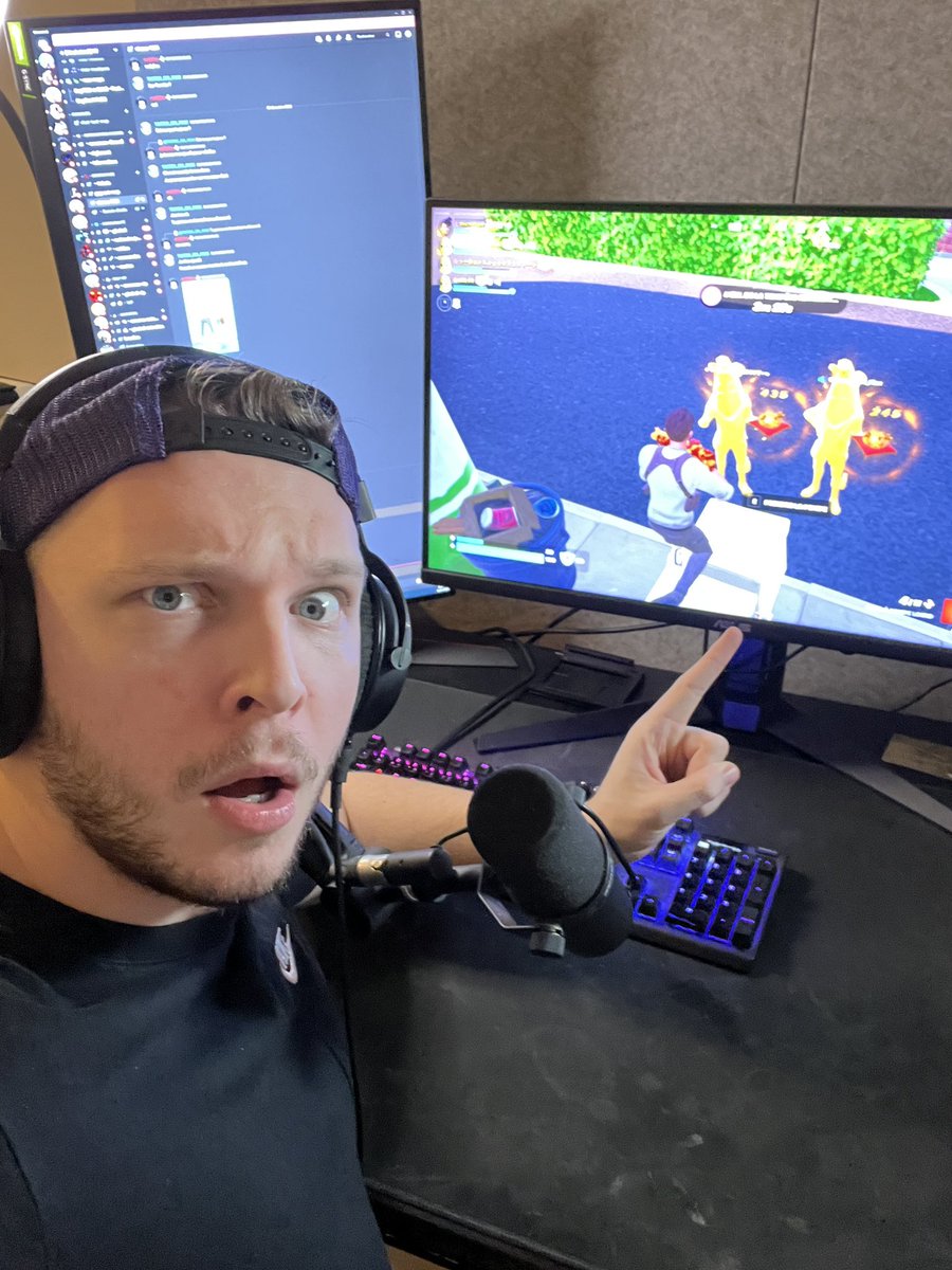 Unchained tweet media