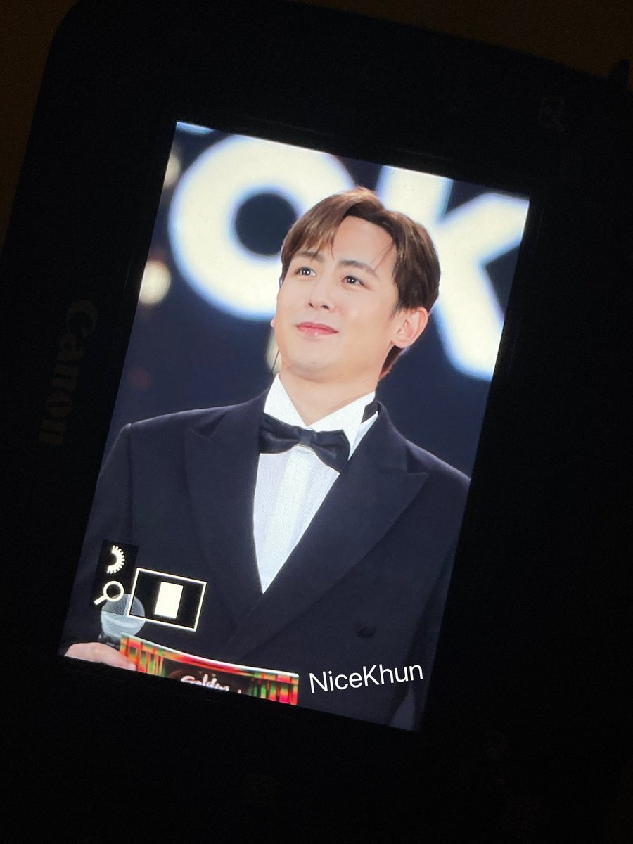 #NICHKHUN 
#GoldenDiscAwards