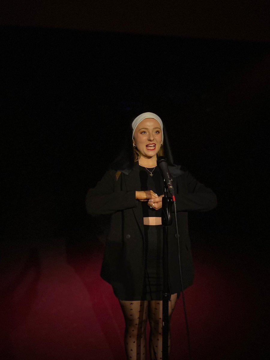 Right before I whipped the wimple off <a href="/ReadCollege/">READ College</a> alumni cabaret last night! So much fun ✨ #saveREADcollege <a href="/WondervilleLive/">Wonderville - Bar, Cafe & Cabaret</a>