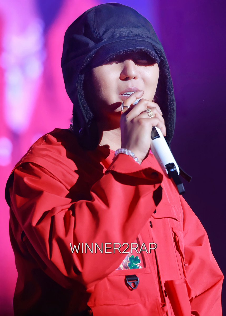 winner2rap's tweet photo. 221231 RIDE THE BEAT  #ridethebeat
@official_mino_ 🌻❤️‍🔥🔥

#MINO_RideTheBeatFestival2022 
#MINO #미노 #송민호 #SONGMINHO  #WINNER #위너 #OHNIM #SongArtist 
#Winner2rap #HKIC https://t.co/mY4k7sETw3