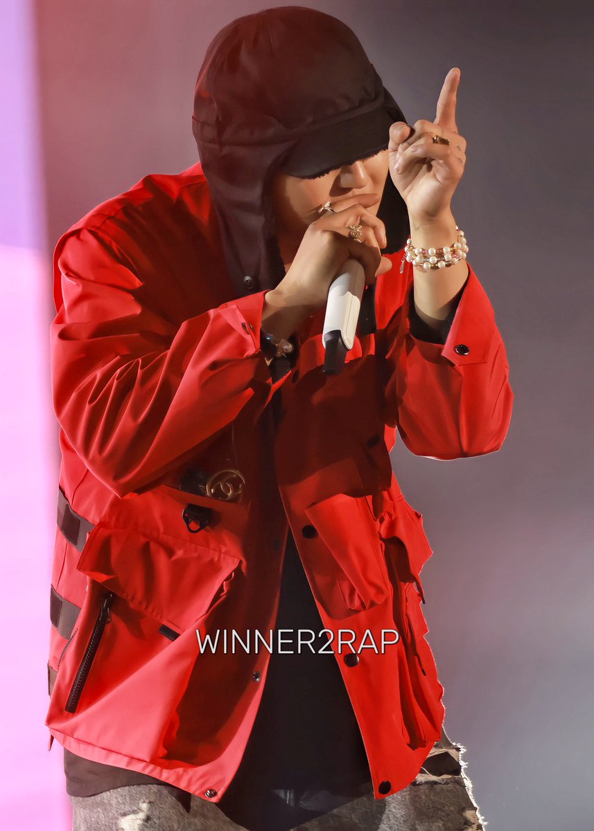 winner2rap's tweet photo. 221231 RIDE THE BEAT  #ridethebeat
@official_mino_ 🌻❤️‍🔥🔥

#MINO_RideTheBeatFestival2022 
#MINO #미노 #송민호 #SONGMINHO  #WINNER #위너 #OHNIM #SongArtist 
#Winner2rap #HKIC https://t.co/mY4k7sETw3
