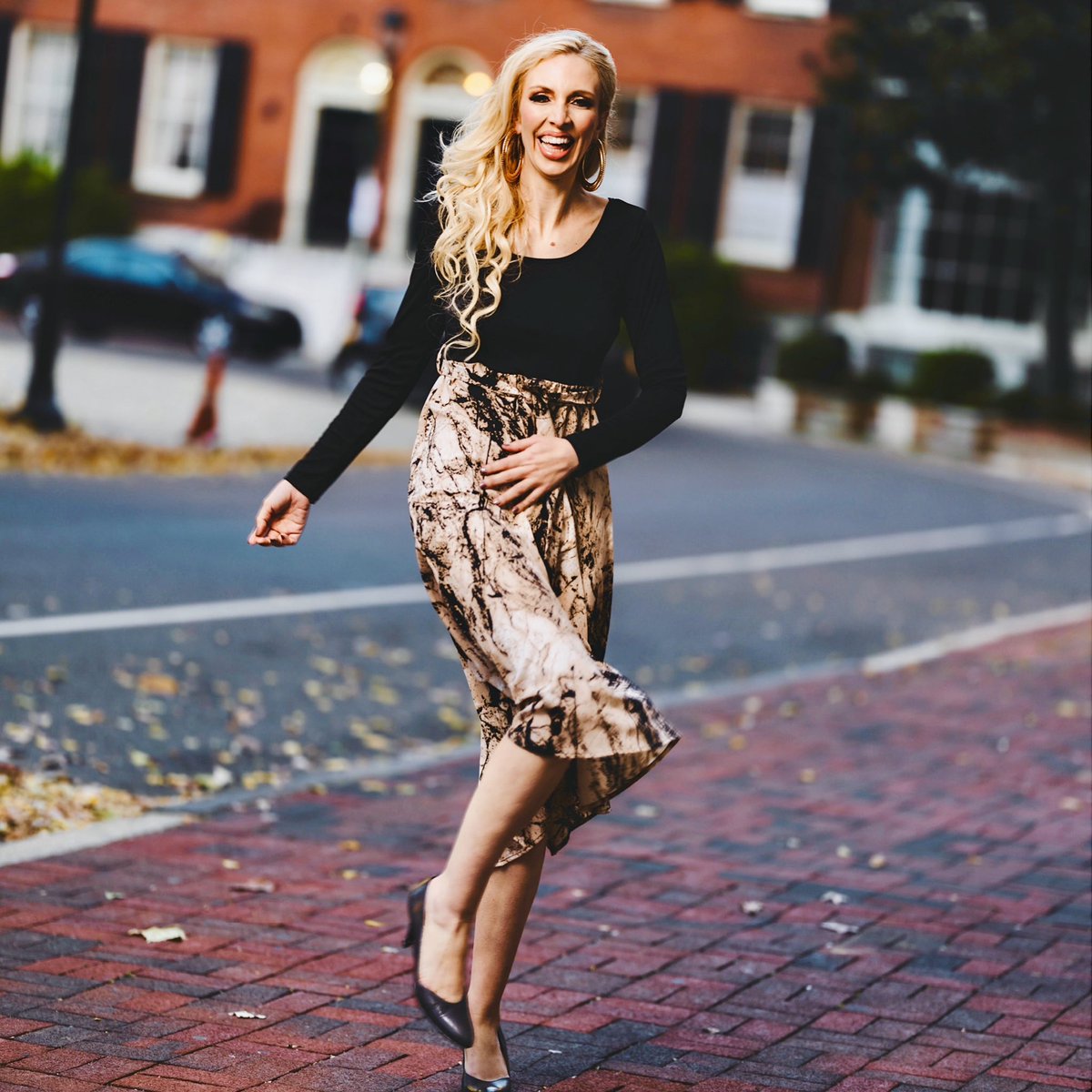 10 things to do in 2023
1 love more
2 say a grateful prayer every day
3 stop judging others
4 mind your own business 
5 be genuine
6 have fun with small things 
7 spread joy everywhere you go
8 be that person other people look up to when they feel down
9 smile more 
10 think more