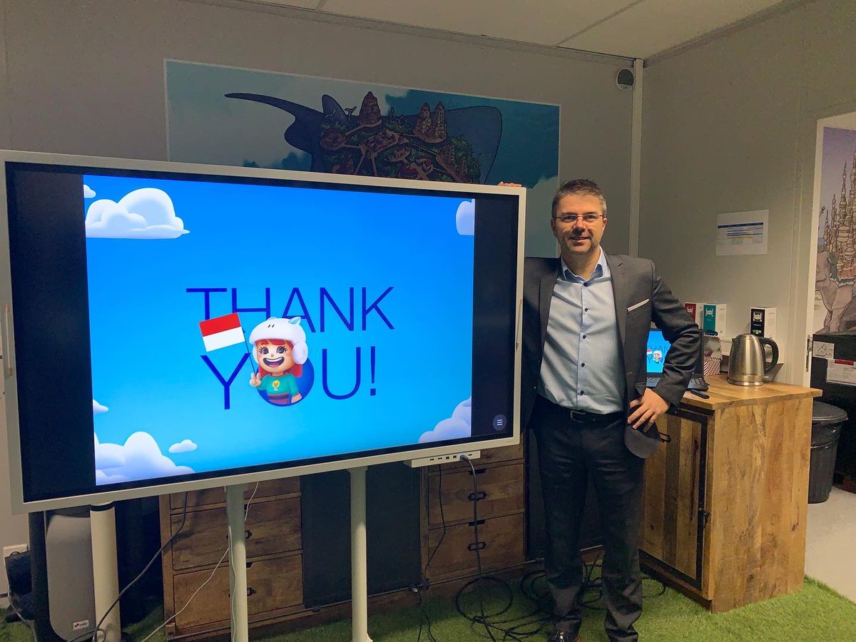 ChrisClavelMC's tweet photo. 🇲🇨🇫🇷 Another superb #Monaco business delegation in #Paris whom I had the pleasure to introduce to the #Winkyverse, an amazing #gaming  and educative #metaverse in the making.
Thank you @winkyverse and @monacoeconomicboard for making it possible ⭐️
#Mainbot #web3 #BlockchainGaming https://t.co/dpJvAKYMMn