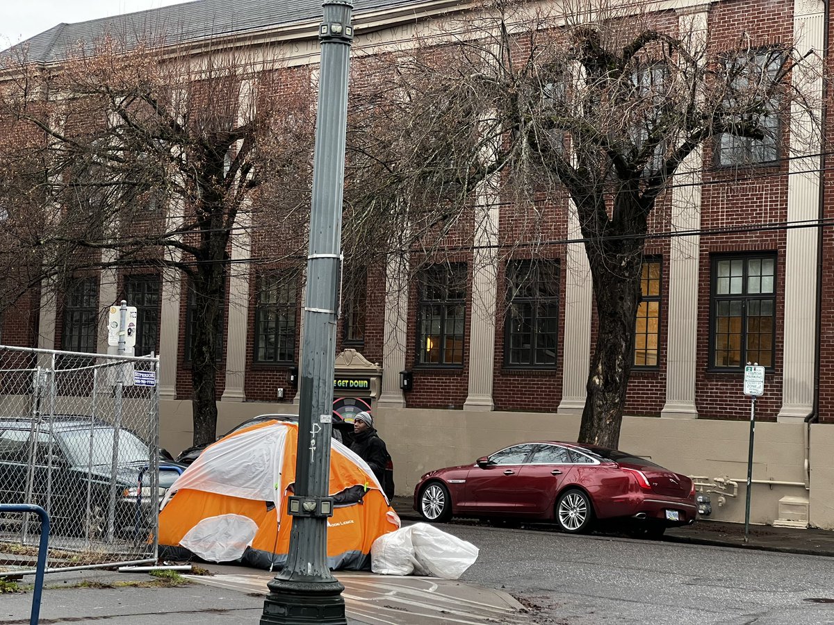 bgmaxwell8's tweet photo. @tedwheeler @portland_watch how’s that camping ban coming along?  new “camper” right outside the front door of our music school harassing all the 8 year olds trying to carry their violins into symphony rehearsal.  this is about safety. police won’t come. https://t.co/kbe6DScFvJ