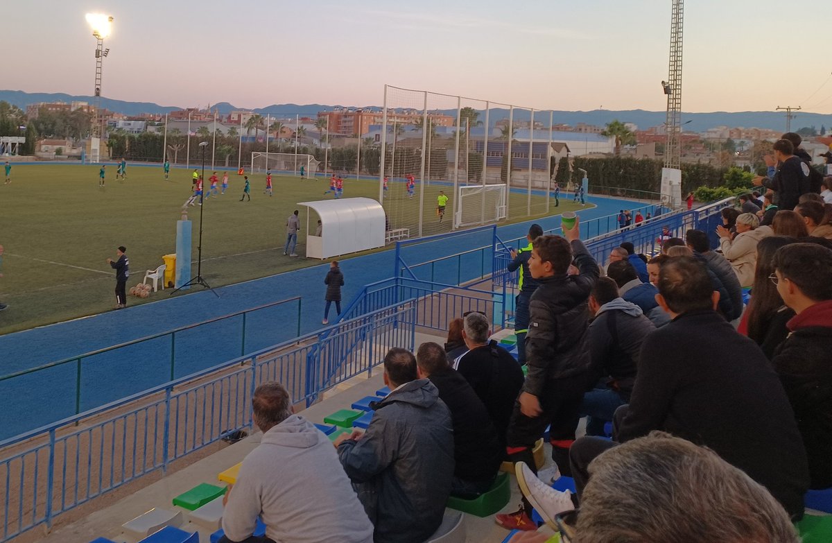 COPE_Lorca_'s tweet photo. Gol del @AlcantarillaFC . 
Golazo de Pablo Herrero para empatar el partido ante el @lorcadeportiva .
Gran gol del @AlcantarillaFC 
Minuto 49, 1-1 https://t.co/Ipch9Dngh1