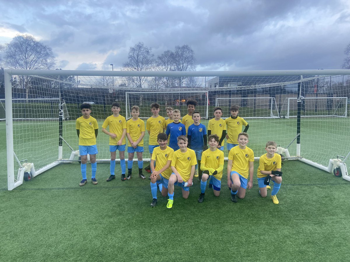 A great weekend for Warrington’s school boy teams. U11 visited Doncaster last night, and the U12 had a visit to Liverpool’s academy this afternoon ⚽️