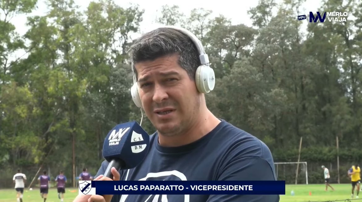 MerloViajaOk's tweet photo. 🎙Lucas Paparatto (Vicepte de #DeportivoMerlo) en #MerloViaja
💬”La idea es pelear arriba por la calidad de jugadores que tenemos”.
💬”Estamos esperando algunos jugadores más de jerarquía para reforzar al plantel”.
▶️Nota completa acá 👇
https://t.co/O1qGHq2xkB https://t.co/2pUA0ZMVLl