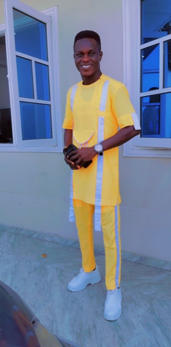 FemiClef's tweet photo. I dey check myself 😍 https://t.co/02gMFo4e2o