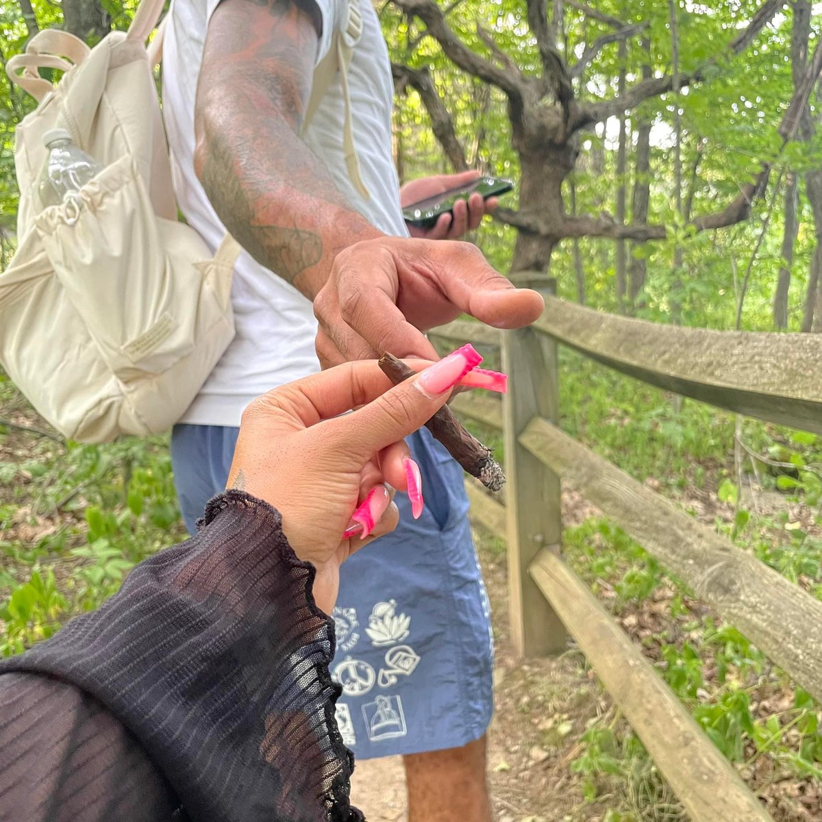 Vibing in nature with yo favorite person >>>